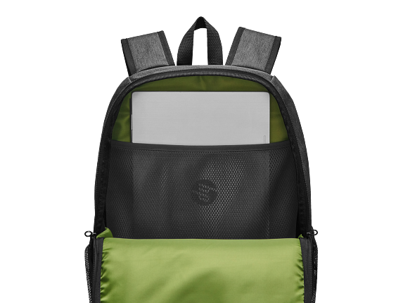 21C2 - HP Prelude Pro Series Product Photography 15.6 - inch Backpack Laptop Compartment