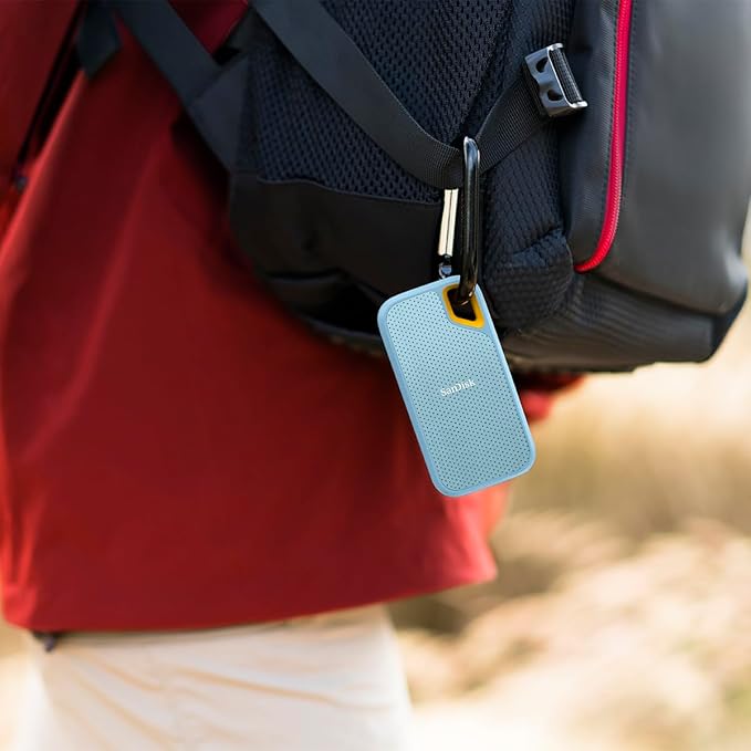 SanDisk Extreme 1TB Portable SSD - up to 1050MB/s Read and 1000MB/s Write Speeds, USB 3.2 Gen 2, IP 65 resistance and 3-meter drop protection-SDSSDE61-1T00-G25
